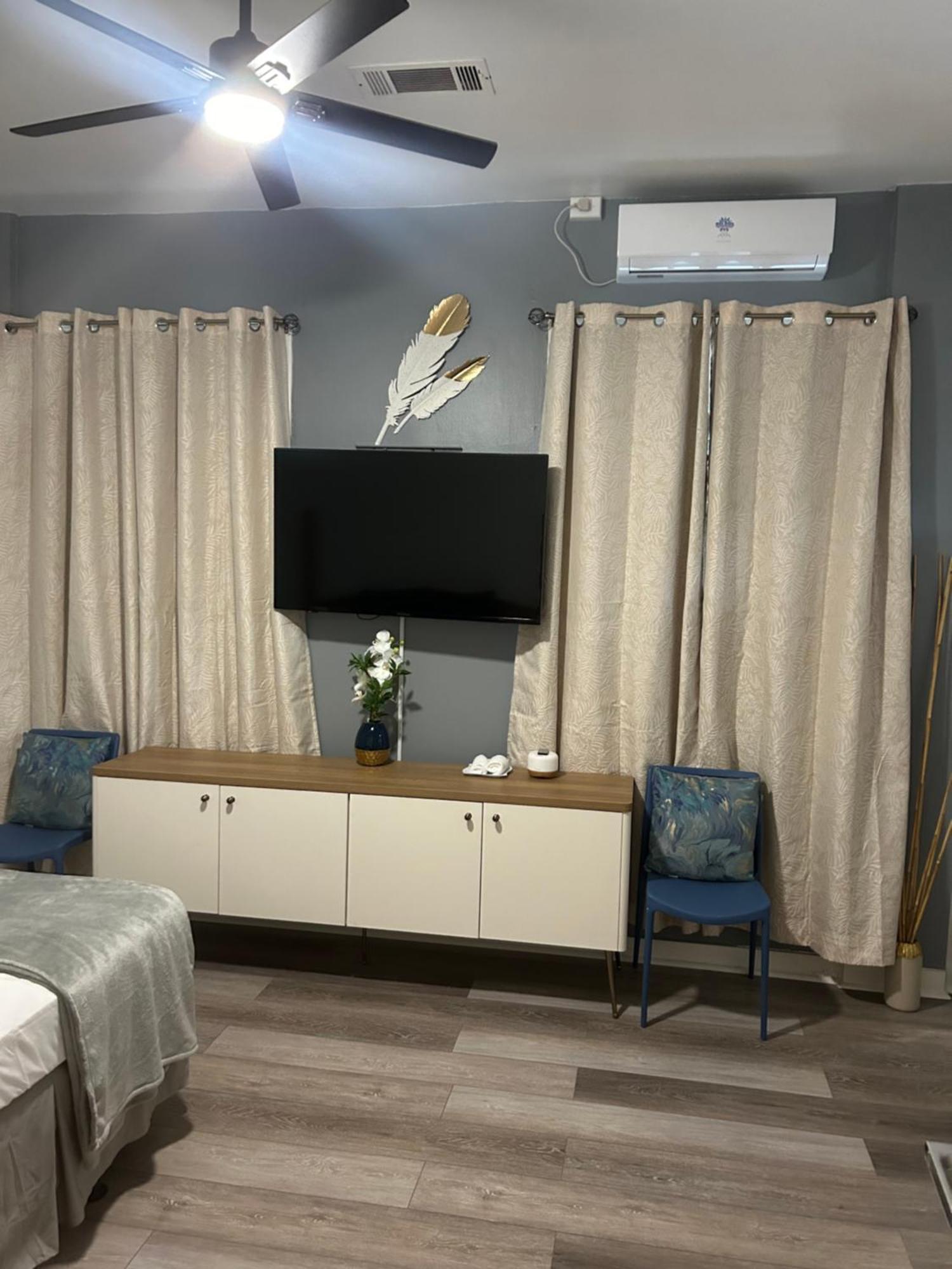 Bed and Breakfast The Royal Nest Trinidad Diego Martin Esterno foto