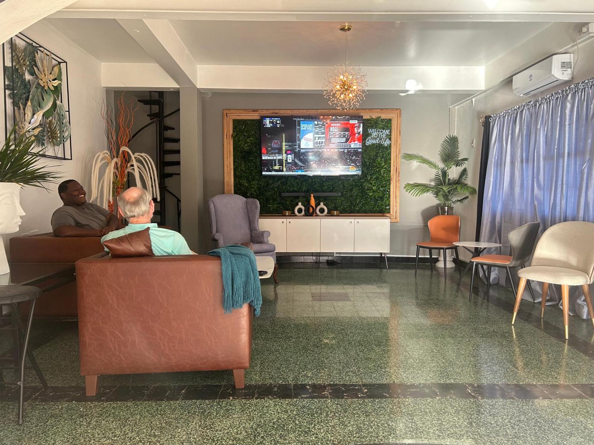 Bed and Breakfast The Royal Nest Trinidad Diego Martin Esterno foto